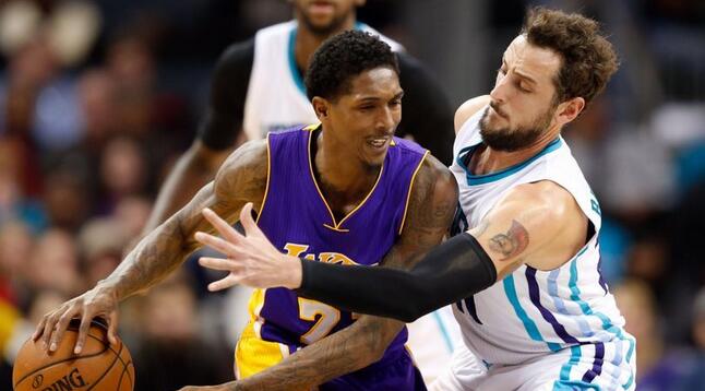 自由人队当 自由人队当